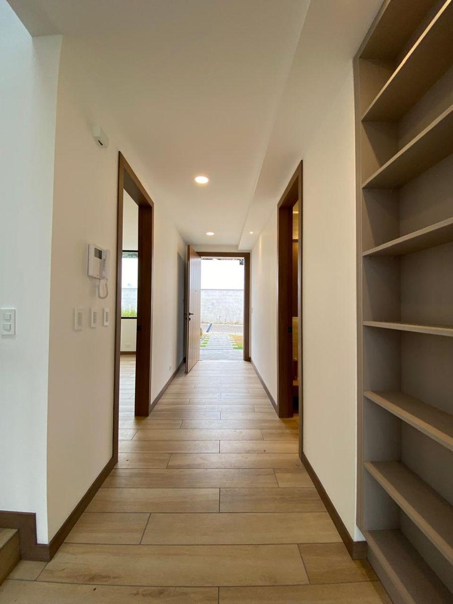 En Venta Casa a Estrenar de 4 Dorm. en Urb. Campo Alegre — imagen 6