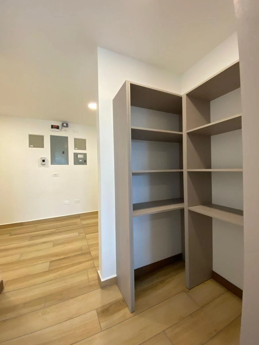 En Venta Casa a Estrenar de 4 Dorm. en Urb. Campo Alegre — imagen 4