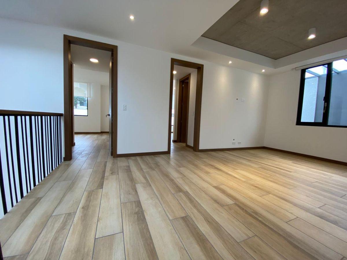 En Venta Casa a Estrenar de 4 Dorm. en Urb. Campo Alegre — imagen 2