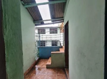 Casa en Venta de 2 Pisos con Patio Interno en El Centro Historico de Quito — imagen 2