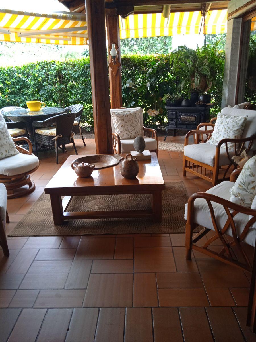 Hermosa Casa de Una Planta, en 1.167 m² de Terreno — imagen 4
