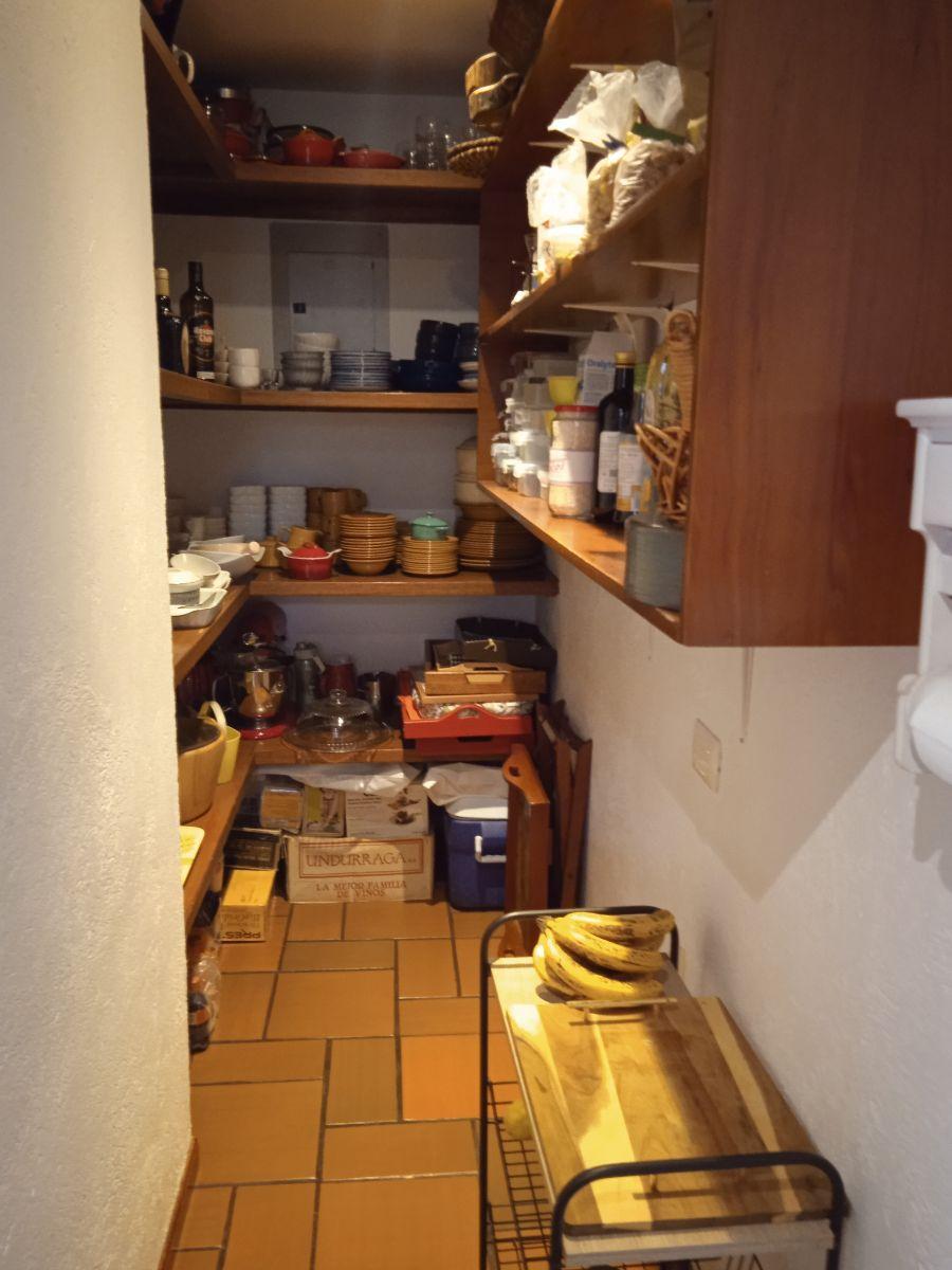 Hermosa Casa de Una Planta, en 1.167 m² de Terreno — imagen 2