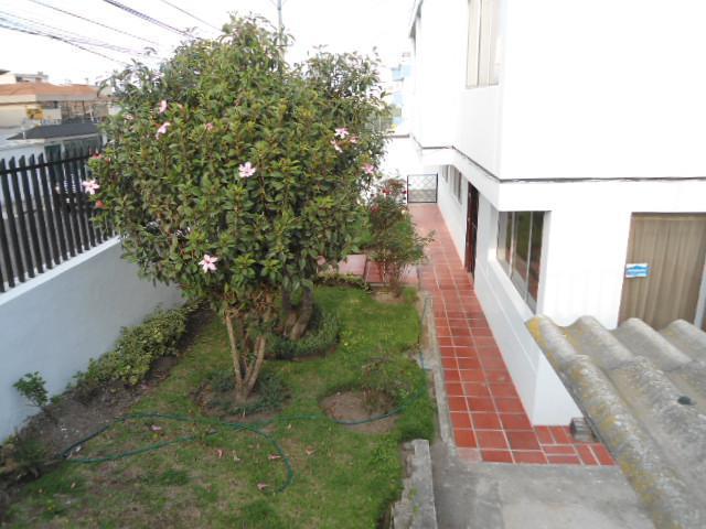 Venta Casa Rentera 747 m², 4 Departamentos Sector El Condado — imagen 9