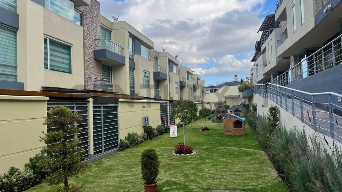 De Venta Hermosa Casa en El Pinar Alto — imagen 9