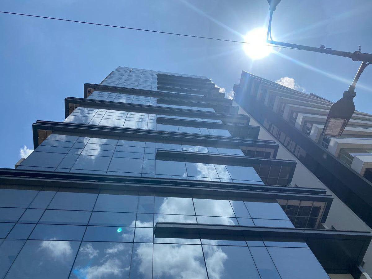 Venta Edificio de Oficinas y Penthouse, 8.804 m², a Estrenar, La Carolina — imagen 10