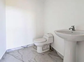 Consutorio/oficina en Venta en Edificio Platinum, El Oro — imagen 2