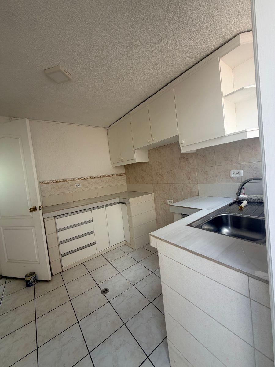 Oportunidad Casa de 3 Habitaciones en Venta en Carcelén Alto Conjunto Privado 174 m² — imagen 8