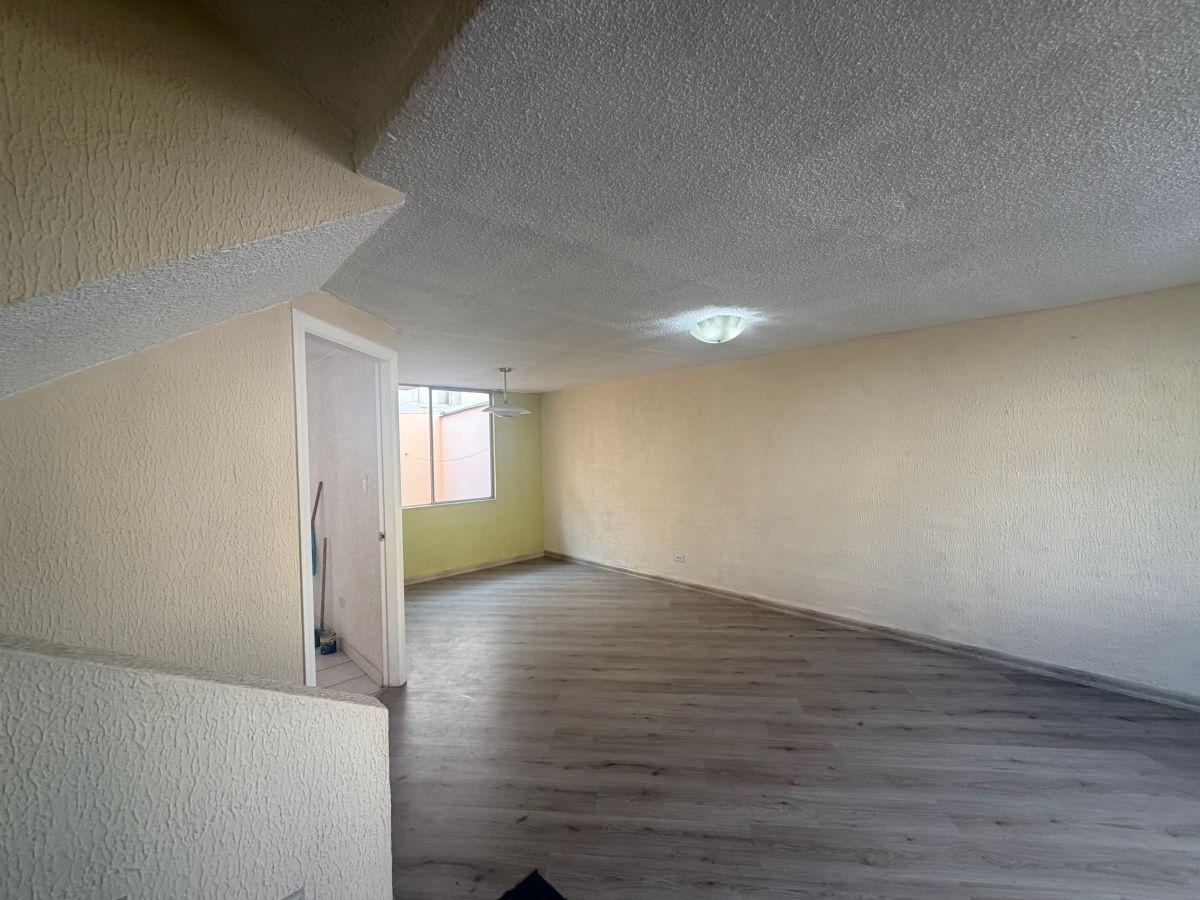 Oportunidad Casa de 3 Habitaciones en Venta en Carcelén Alto Conjunto Privado 174 m² — imagen 2