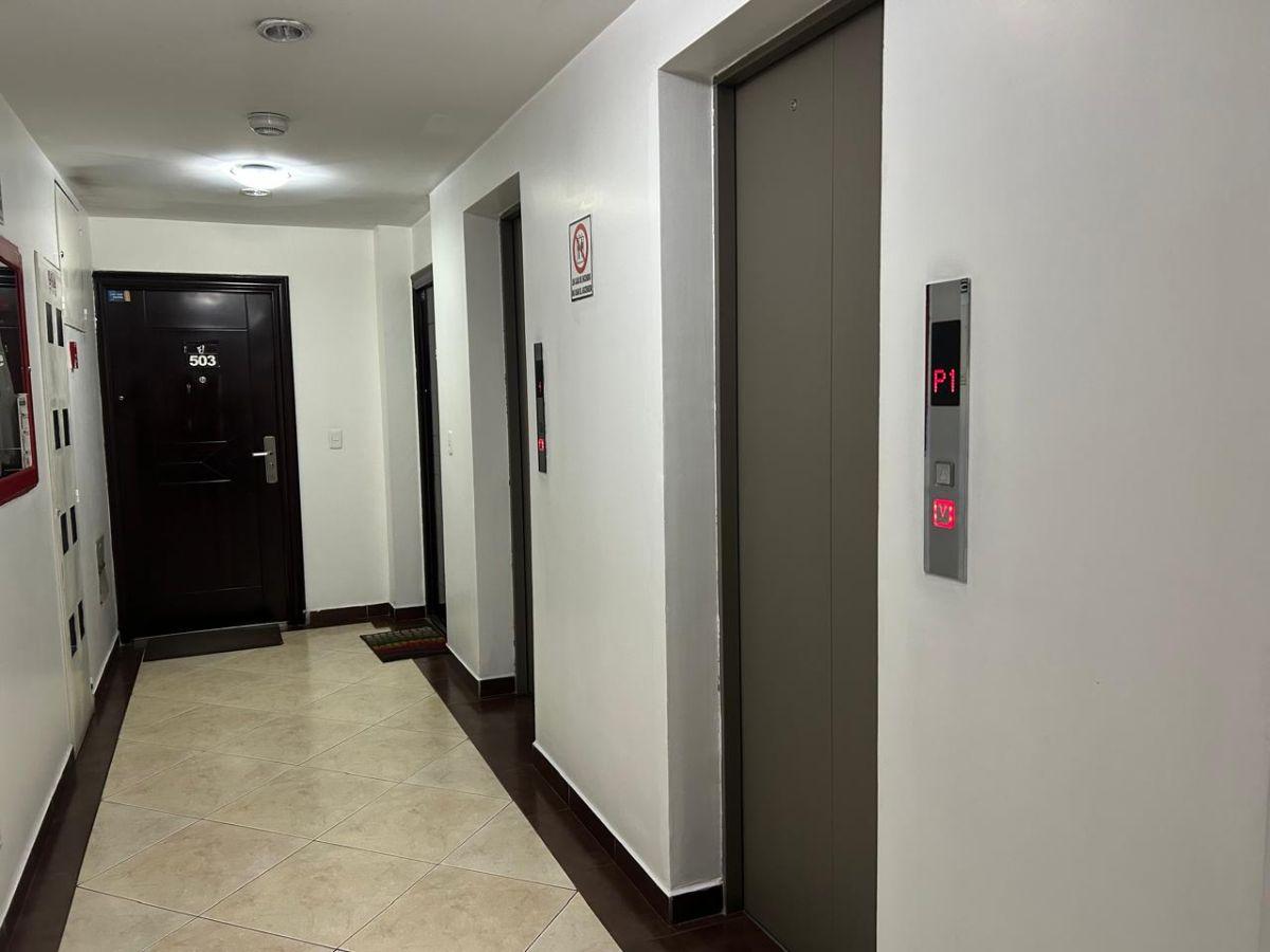 Departamento en Venta 3 Habitaciones 2 Parqueaderos en La 6 de Diciembre y de Los Fresnos — imagen 9