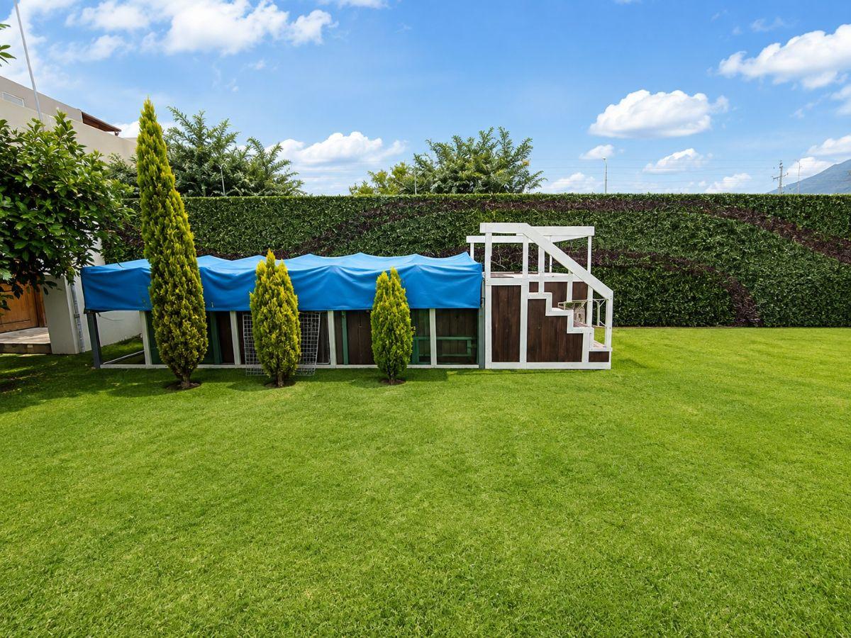 Casa No Asdsada con Jardin y Piscina — imagen 10