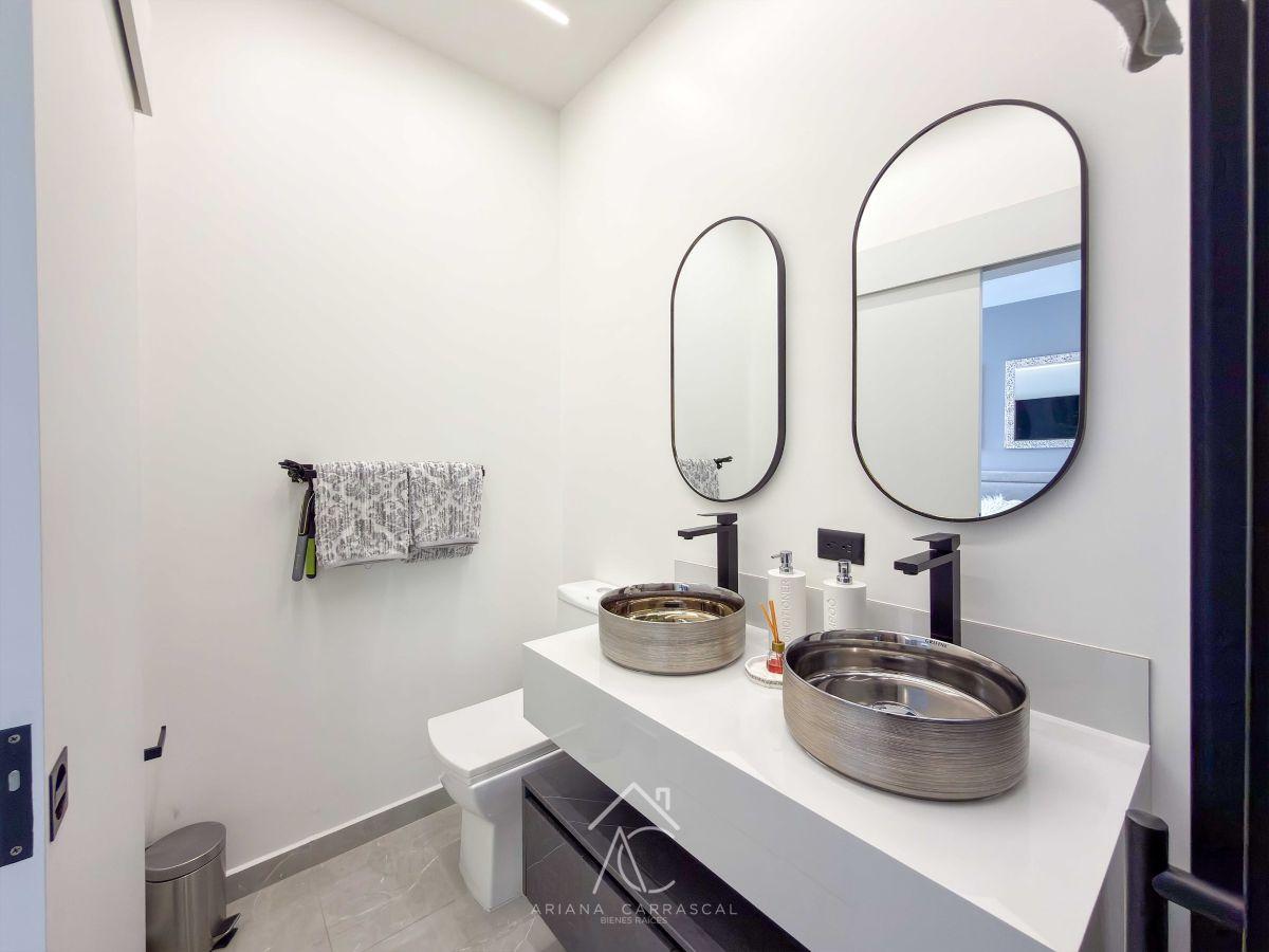 Departamento en Venta en La Urb El Condado — imagen 3
