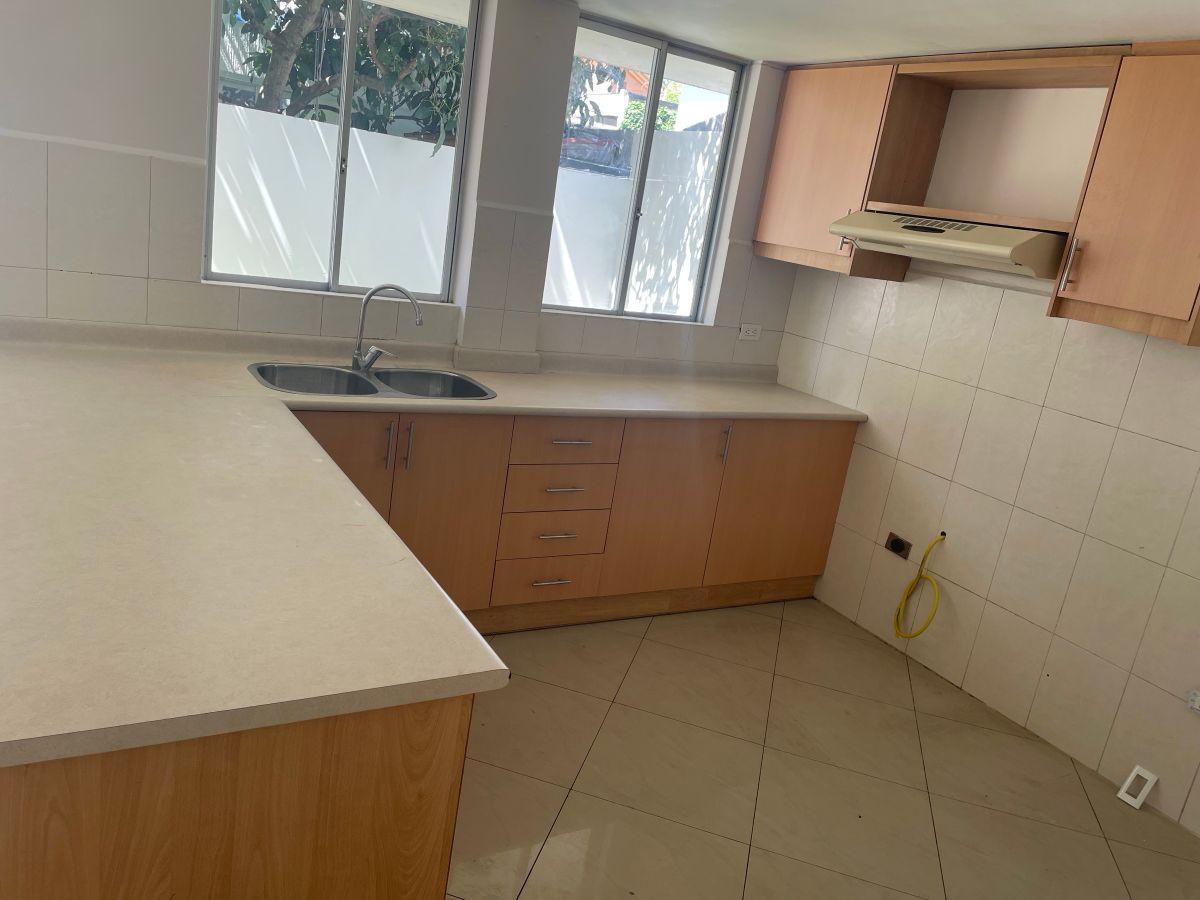 Casa en Venta en Cumbaya en Urbanización, Sector Colegio Aleman — imagen 9
