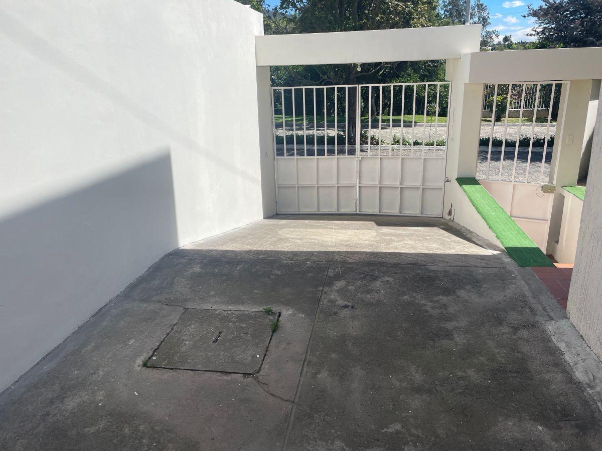 Casa en Venta en Cumbaya en Urbanización, Sector Colegio Aleman — imagen 3