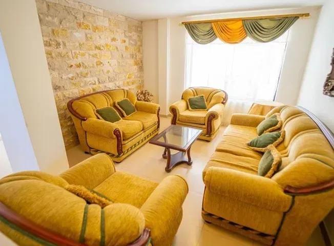 Casa de 227 m² con 4 Dorm. en Venta en Mitad del Mundo — imagen 8