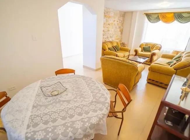 Casa de 227 m² con 4 Dorm. en Venta en Mitad del Mundo — imagen 7