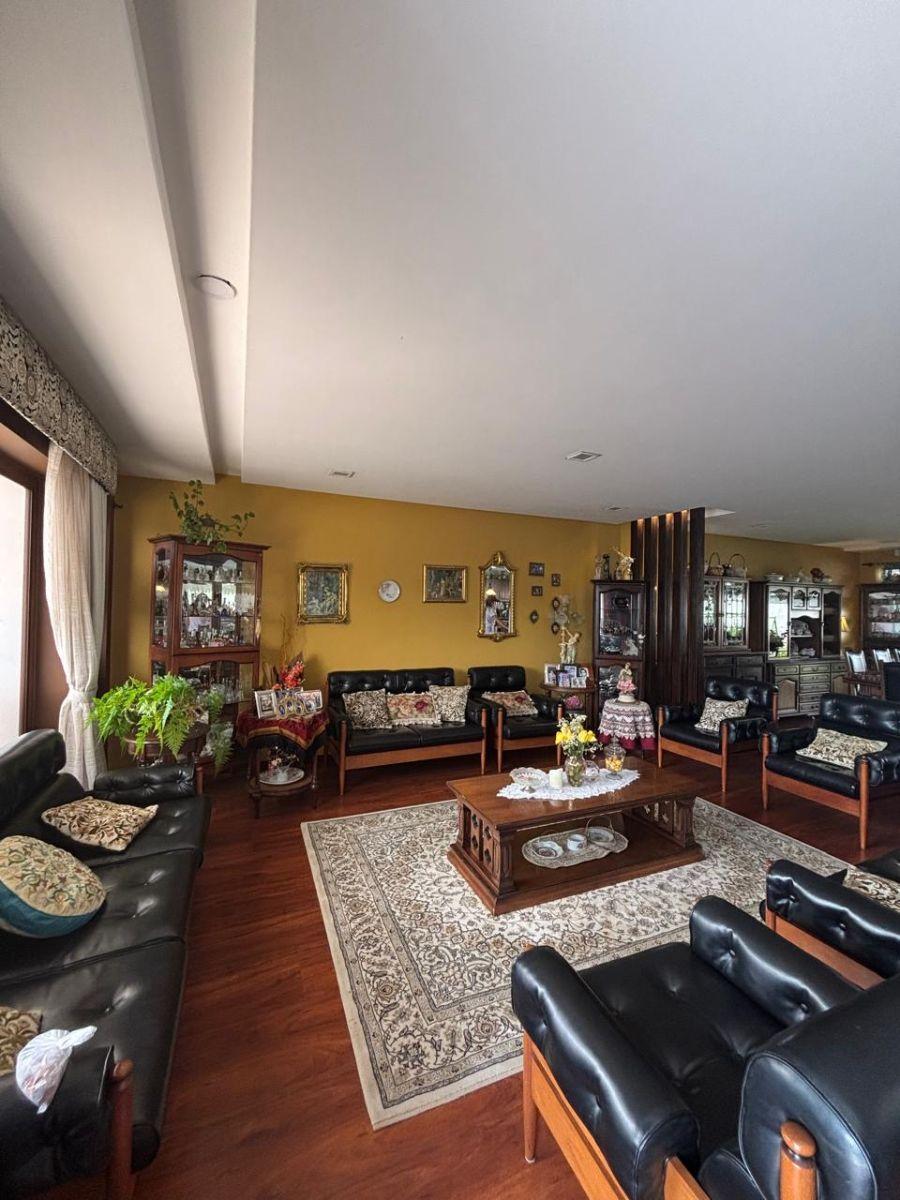 Hermosa Casa en Venta Challuabamba 4 Dorm. c/u con Baño, Azuay — imagen 8