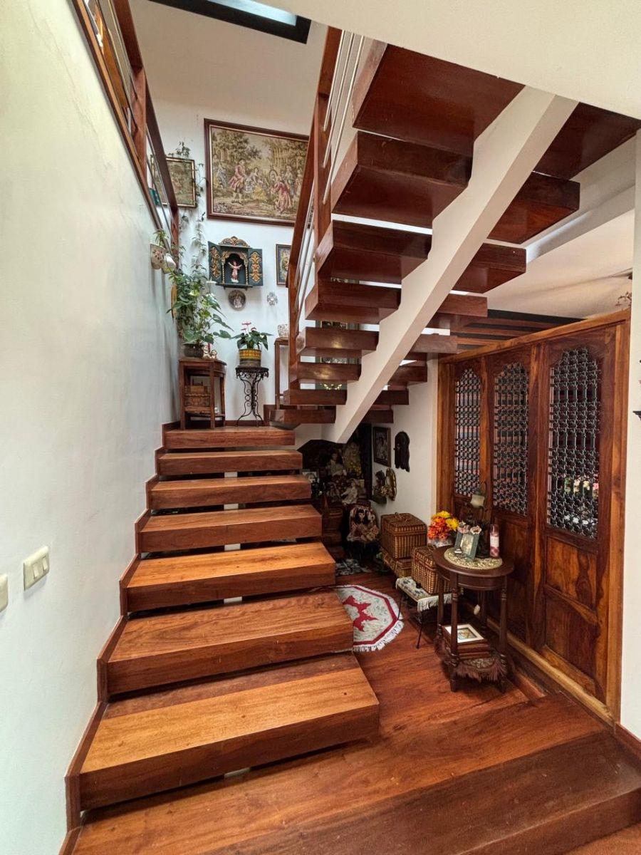 Hermosa Casa en Venta Challuabamba 4 Dorm. c/u con Baño, Azuay — imagen 6