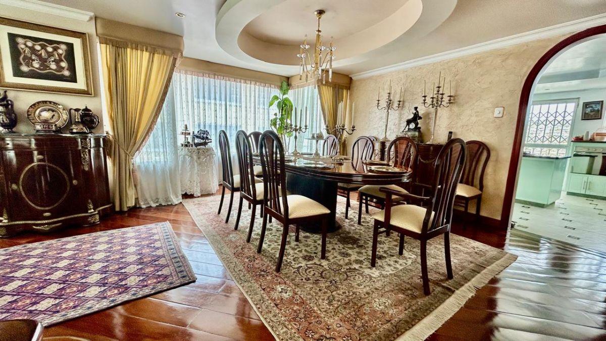 Casa en El Norte de Quito en Urbanización Cerrada Cerca de La Embajada Americana — imagen 9