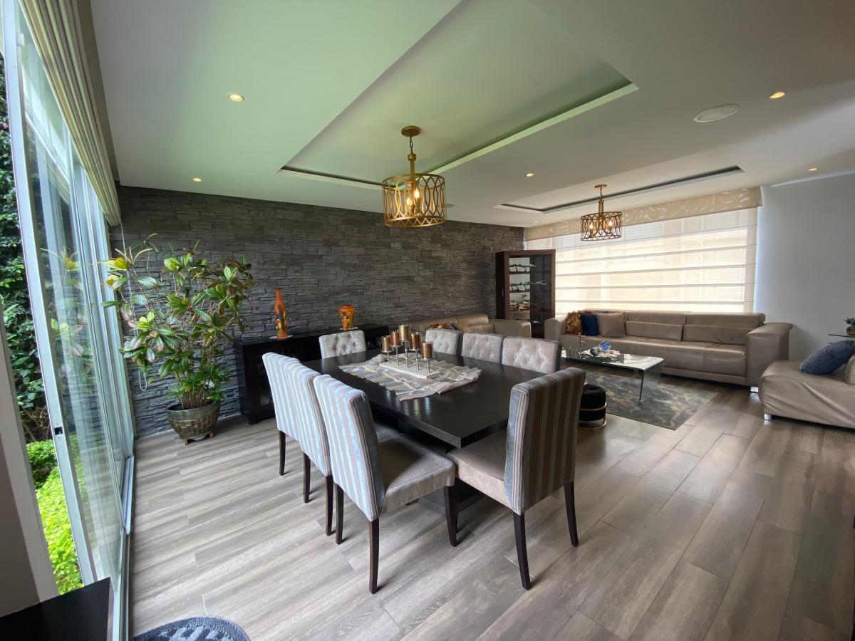 Casa con 260 m² Terreno y 3 Recámaras Cada Una con Baño en Venta en Cumbayá — imagen 10