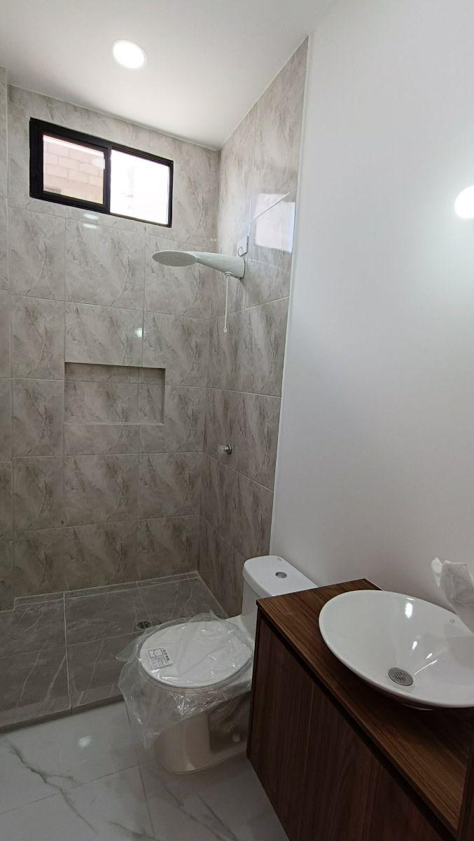 Vendo de Estreno Hermosa Casa de 2 Pisos en San Lorenzo Salinas — imagen 4
