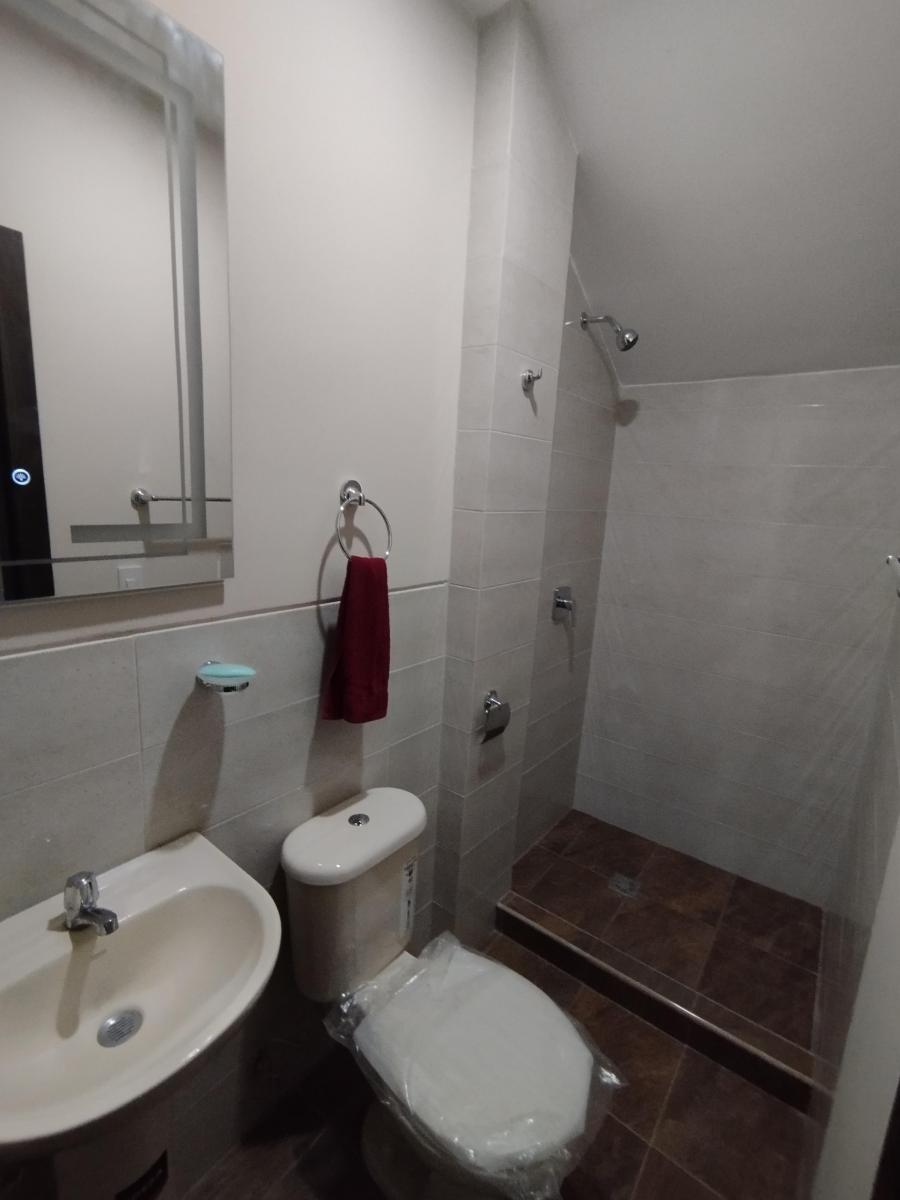 Mallorca Venta Casa 3 Dorm. 4 Baños Completos Nueva Oficina, Sala Familiar, Guayas — imagen 3