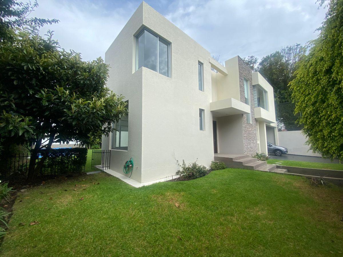 Casa de Venta Dentro de Urbanización San Patricio, 4 Dorm. - 400 m², Piscina - Cumbayá — imagen 10