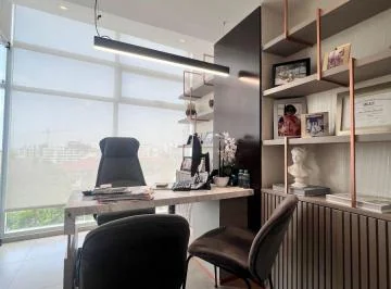 En Venta Linda Oficina Comercial Amoblada, en El Edificio Los Arcos Plaza - Km. 1.5 Samborondon, 81 m², Guayas — imagen 4