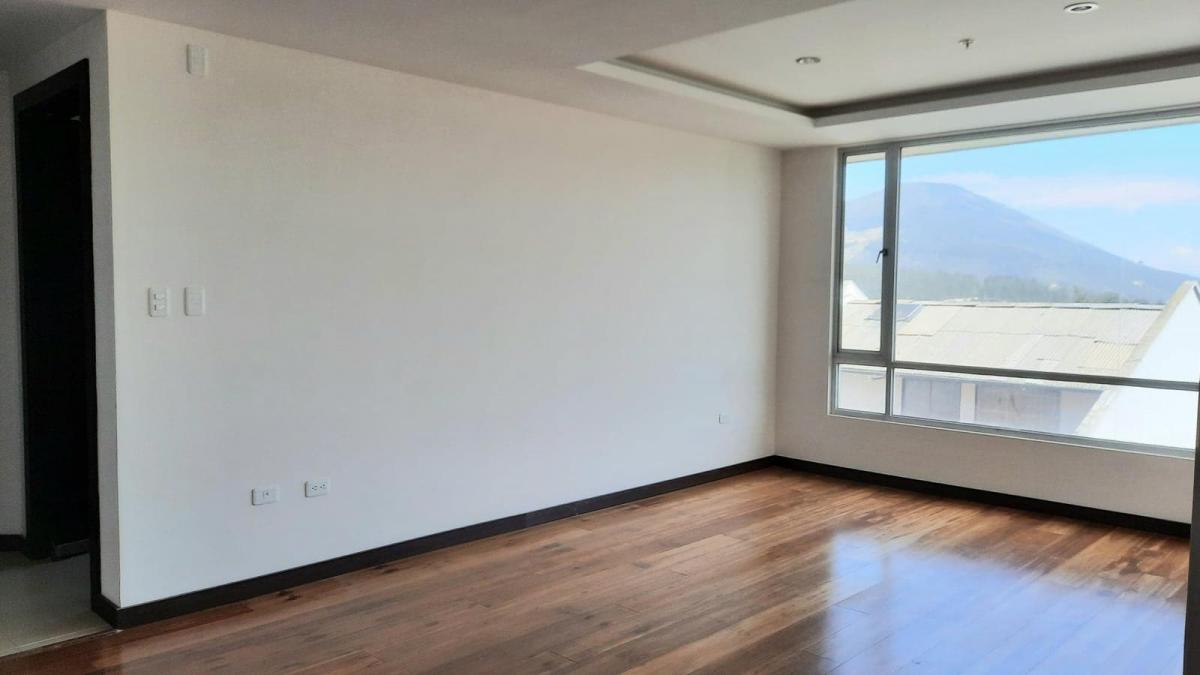 Departamento en Venta Urbanización El Condado 3 Dorm. — imagen 9