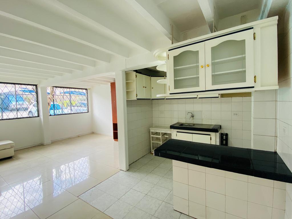 Ponceano Alto - Marisol $35.000 No Parqueadero, 2 Dorm, Cerca a Supermaxi Real Audiencia — imagen 10