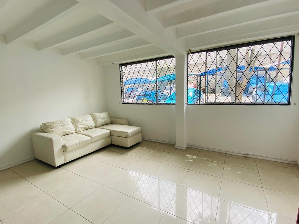 Ponceano Alto - Marisol $35.000 No Parqueadero, 2 Dorm, Cerca a Supermaxi Real Audiencia — imagen 5