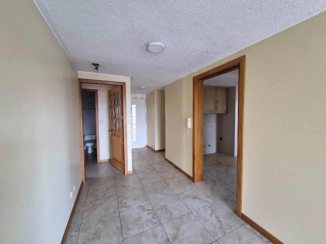 Venta Departamento 3 Dorm., 2 Parqueos, Vista, Edificio Seguro — imagen 4