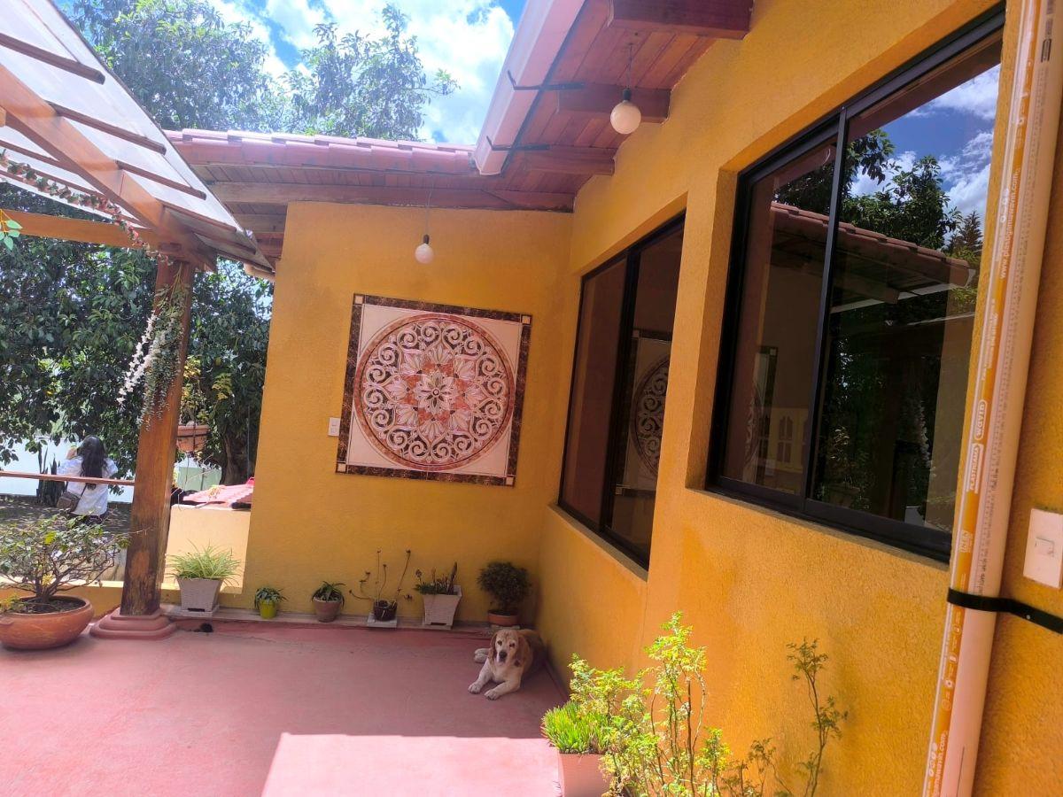 Tumbaco, La Viña Alta, Espectacular Casa y Suite en Venta. 508.50 m² en 1000 m² de Terreno — imagen 9