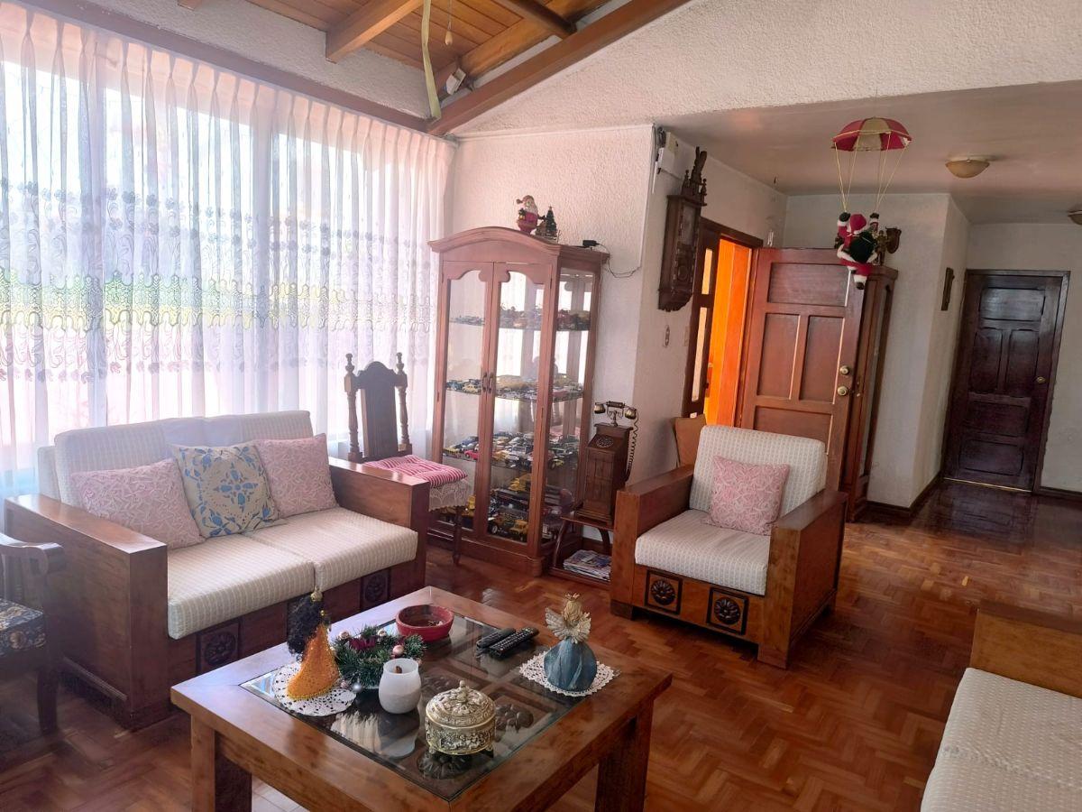 Tumbaco, La Viña Alta, Espectacular Casa y Suite en Venta. 508.50 m² en 1000 m² de Terreno — imagen 3
