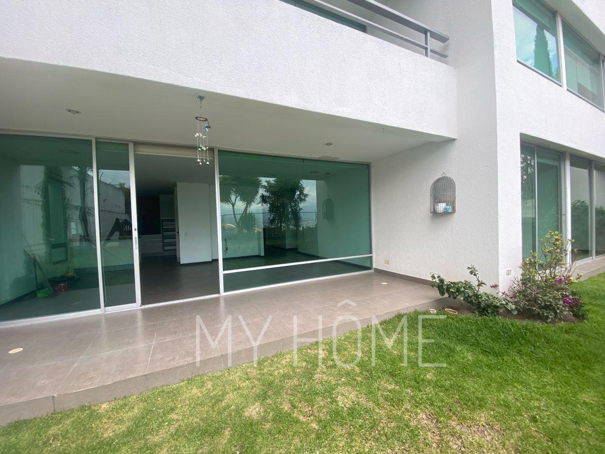 Hermoso Departamento con Jardín — imagen 3