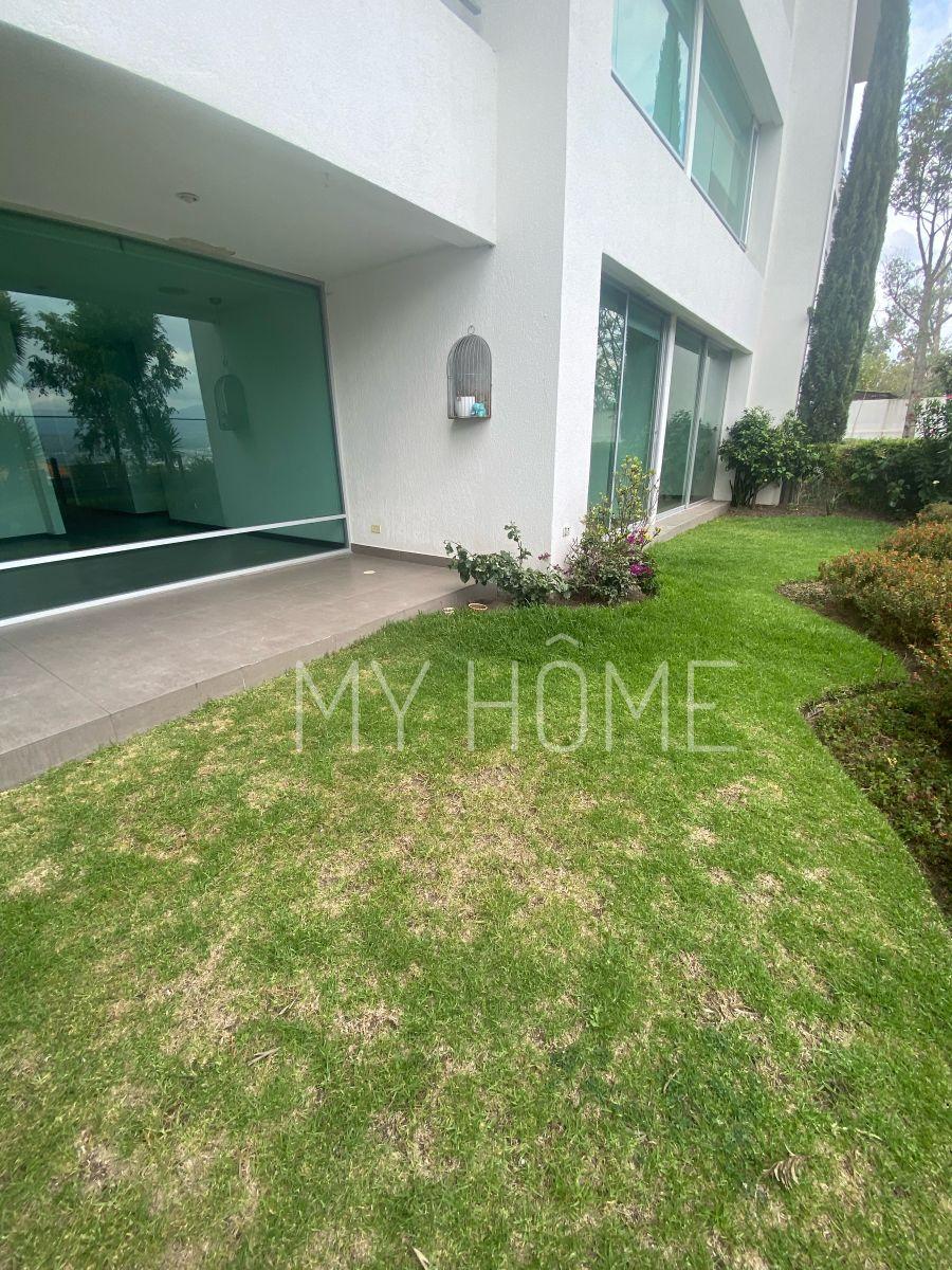 Hermoso Departamento con Jardín — imagen 2