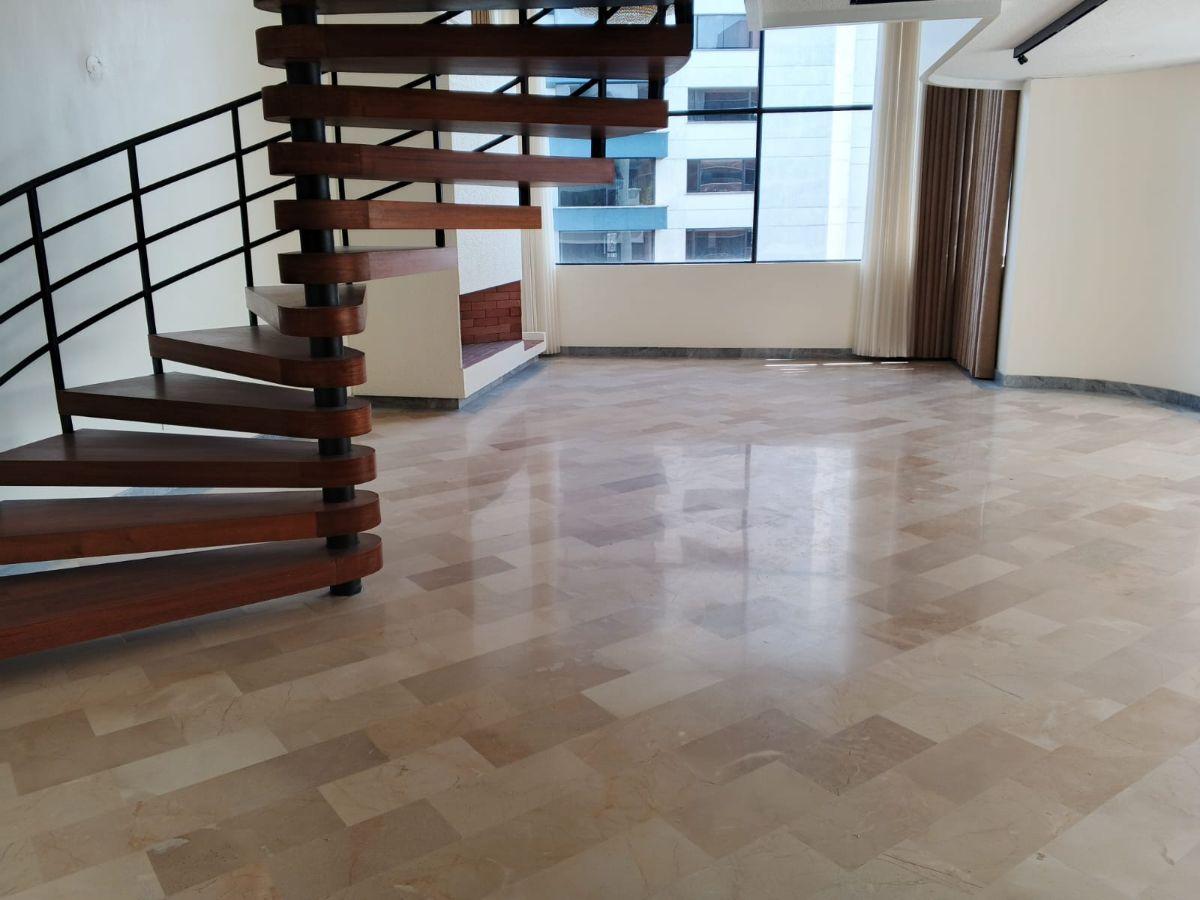 Rento/vendo Penthhouse, Dúplex, 3 Hab, Terraza, con Línea Blanca. González Suárez — imagen 10