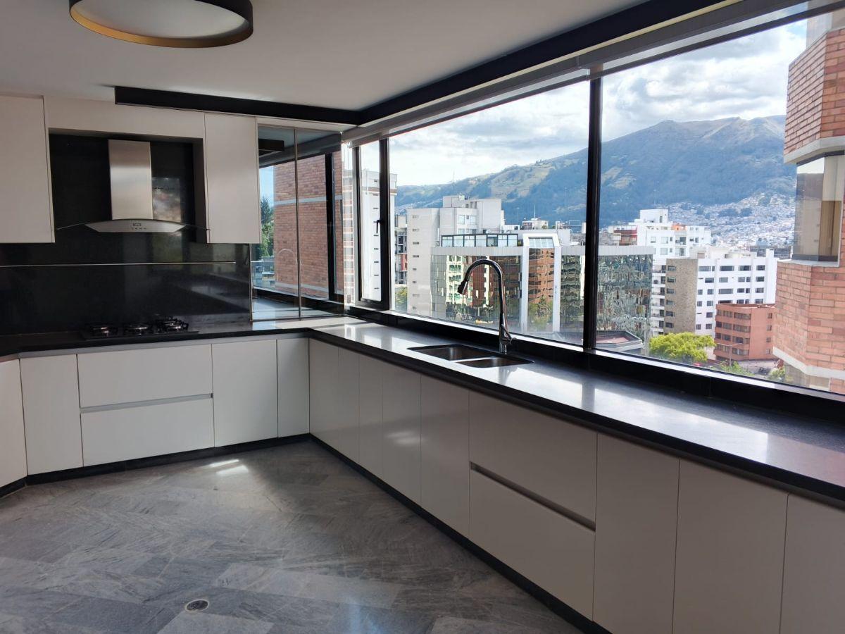 Rento/vendo Penthhouse, Dúplex, 3 Hab, Terraza, con Línea Blanca. González Suárez — imagen 5