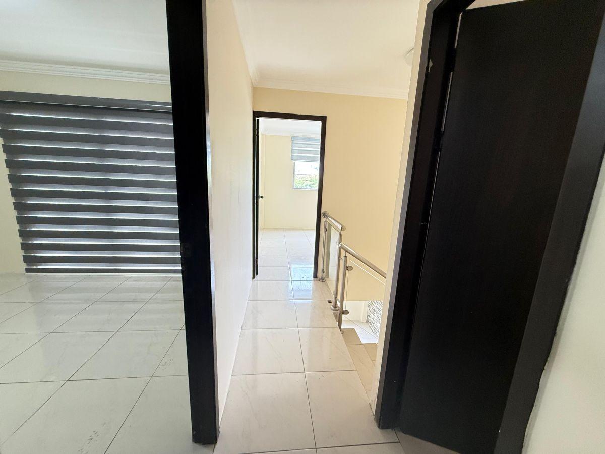 Venta de Casa en La Urb La Joya Etapa Gema Vía Aurora, Guayas — imagen 2
