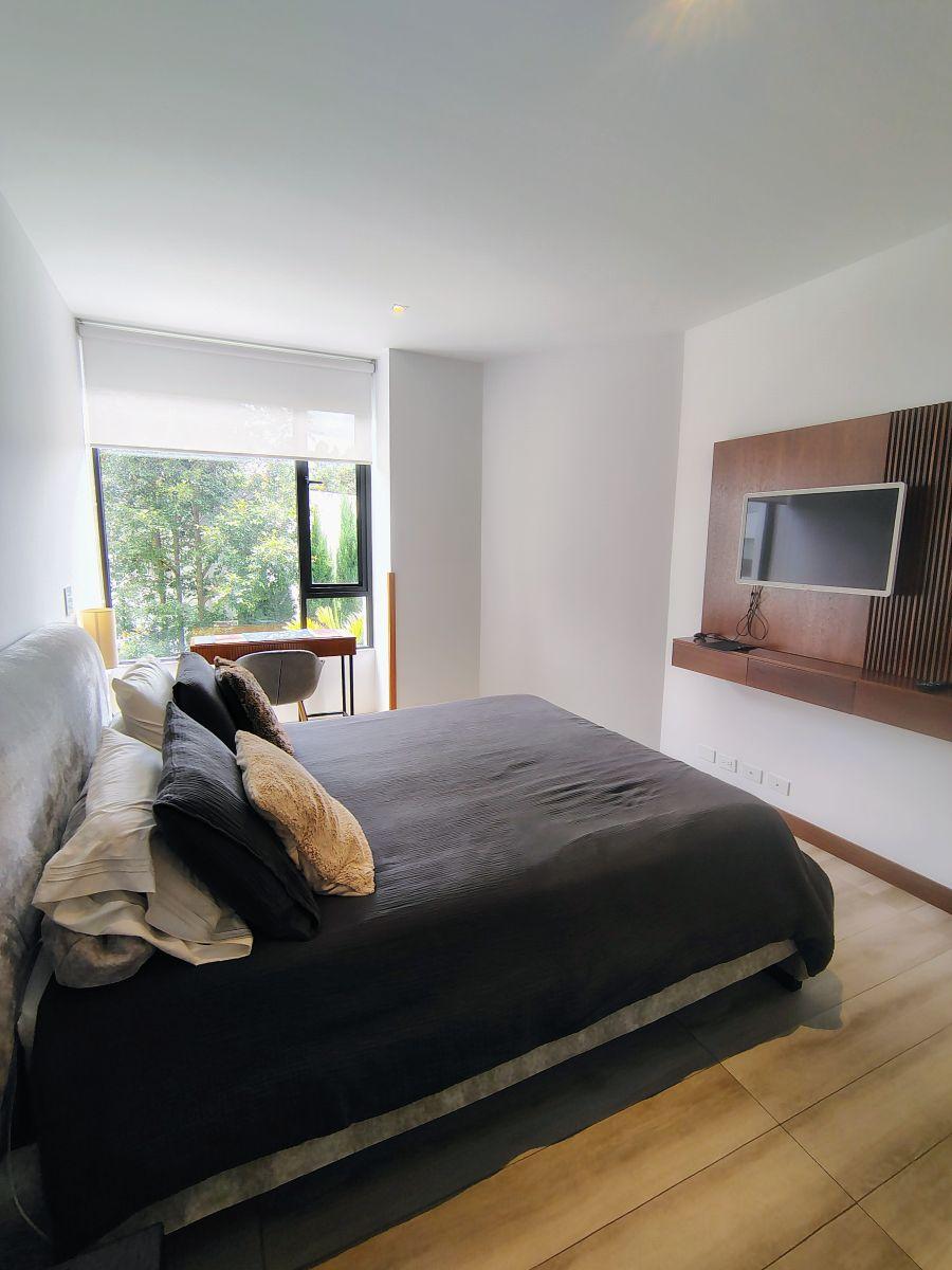 Vendo en Cumbaya Hermoso Departamento 3 Dorm. con Baño en Zona de La Primavera — imagen 6