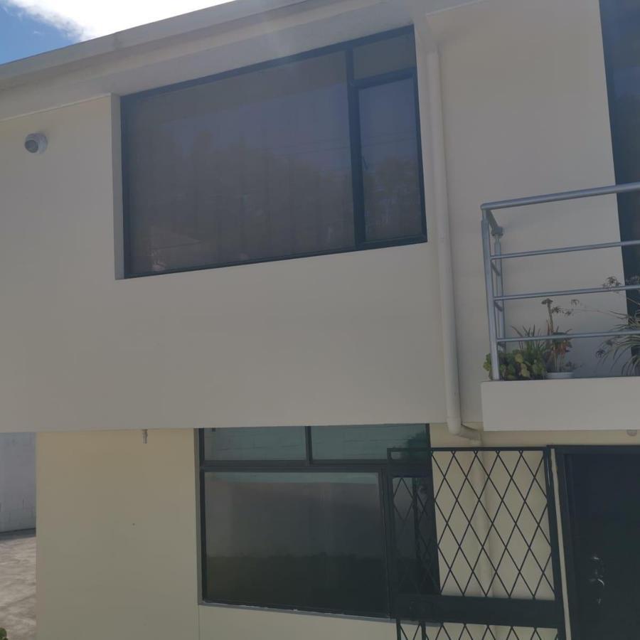 Casa Rentera en Venta Sector Pusuquí con 3 Departamentos — imagen 5
