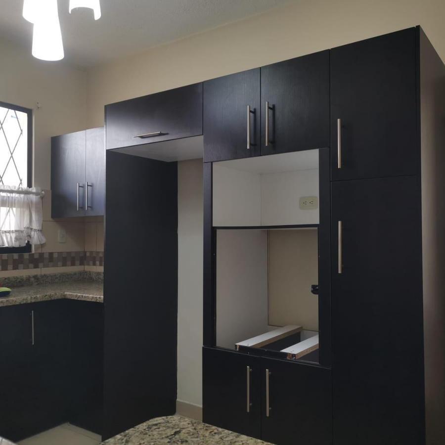 Casa Rentera en Venta Sector Pusuquí con 3 Departamentos — imagen 4