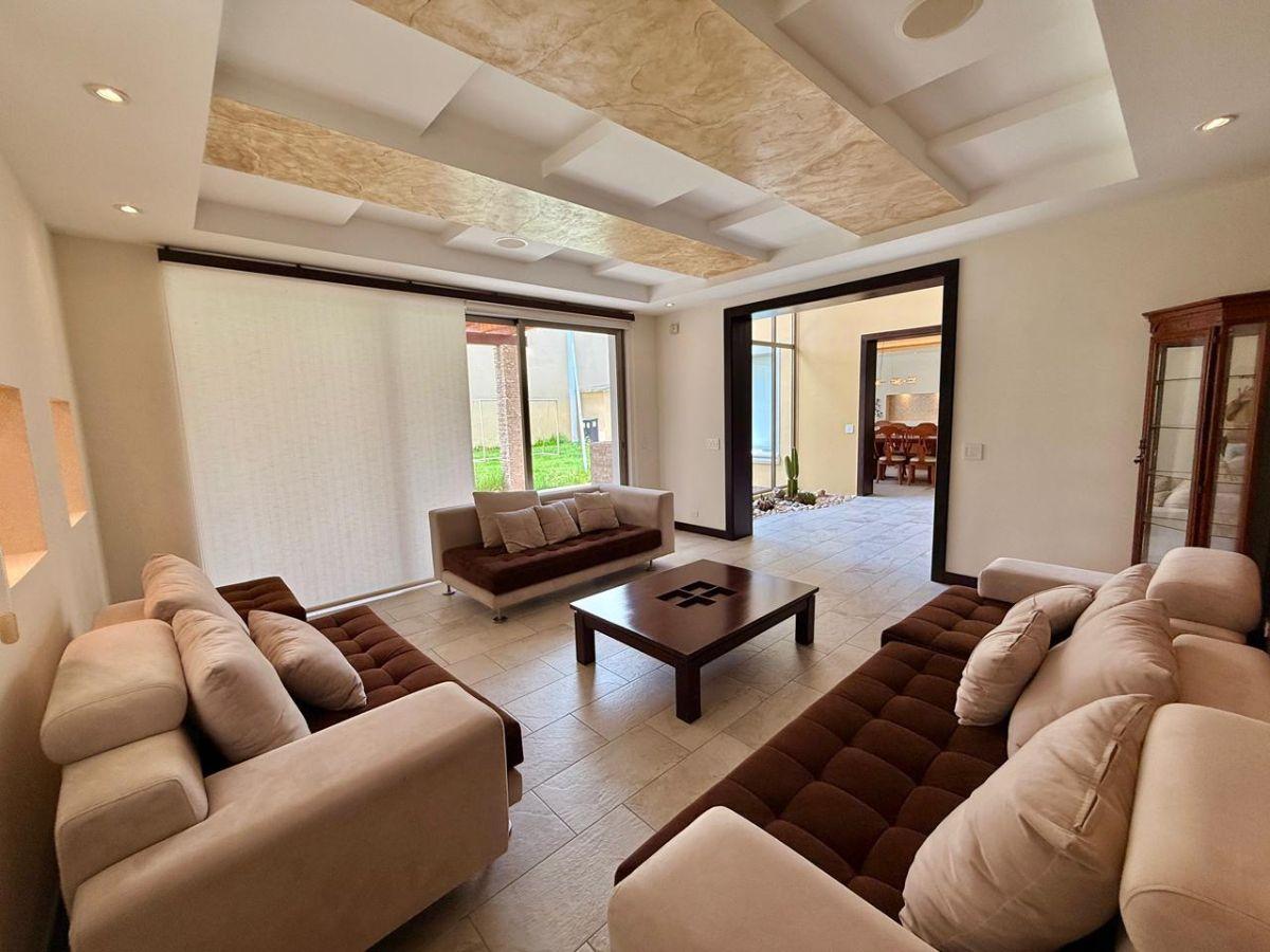 Casa de Lujo en Venta – Sector Ponciano — imagen 8