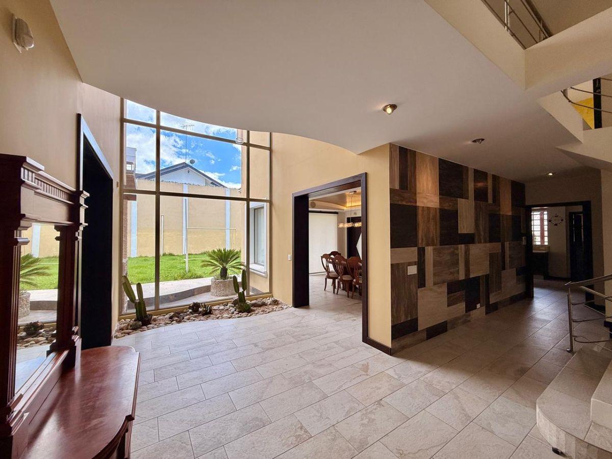 Casa de Lujo en Venta – Sector Ponciano — imagen 7