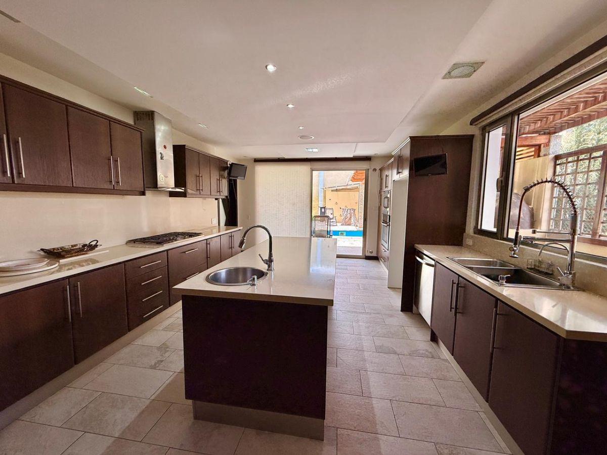 Casa de Lujo en Venta – Sector Ponciano — imagen 5