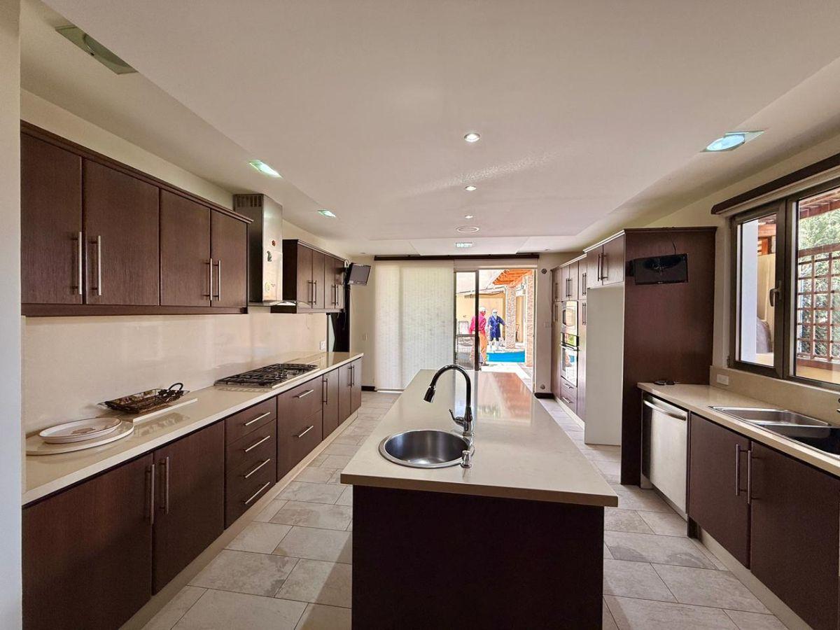 Casa de Lujo en Venta – Sector Ponciano — imagen 2