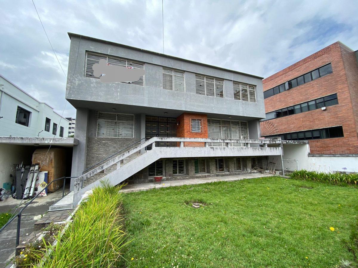 Venta Casa con Terreno 650 m². Sector Av Orellana (La Coruña) — imagen 2
