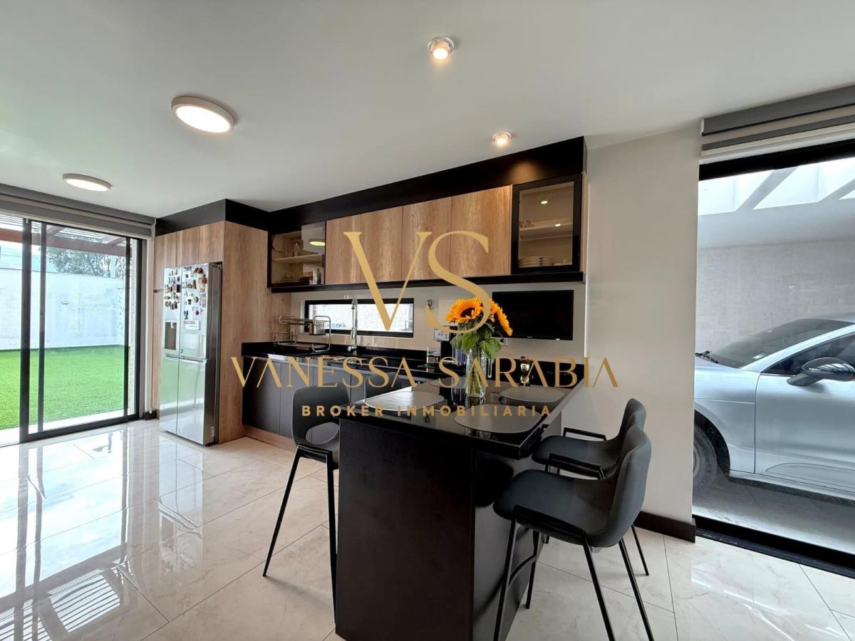 Vendo Casa Independiente en El Valle de Los Chillos, Quito - Ecuador — imagen 3