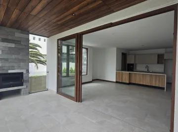 Cumbaya en La Mejor Zona Residencial Vendo Lindo Departamento por Estrenar — imagen 2