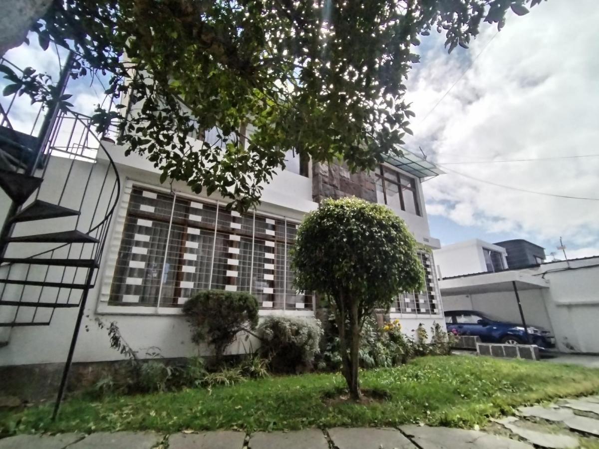 Casa Independiente en Venta con 4 Suites, Secor La Y. Provincia de Pichincha — imagen 9