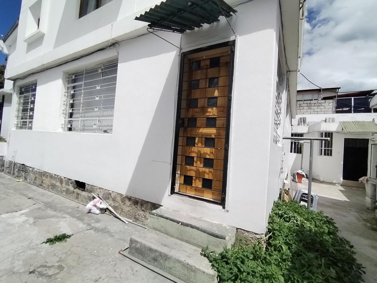 Casa Independiente en Venta con 4 Suites, Secor La Y. Provincia de Pichincha — imagen 8